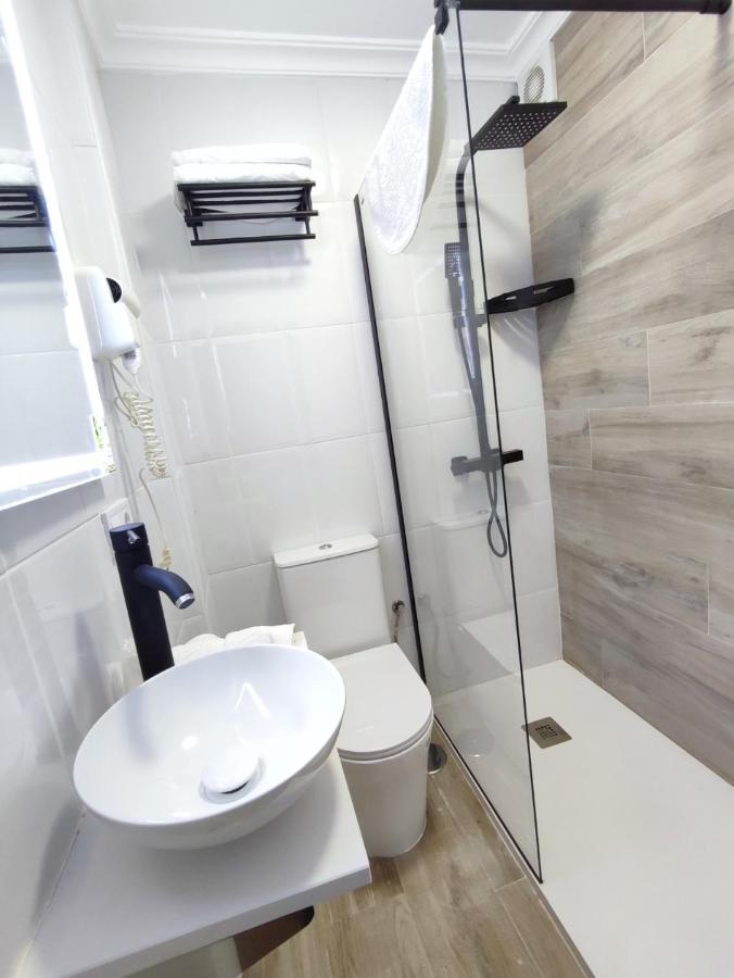 Hostal Lucy Santander Ngoại thất bức ảnh