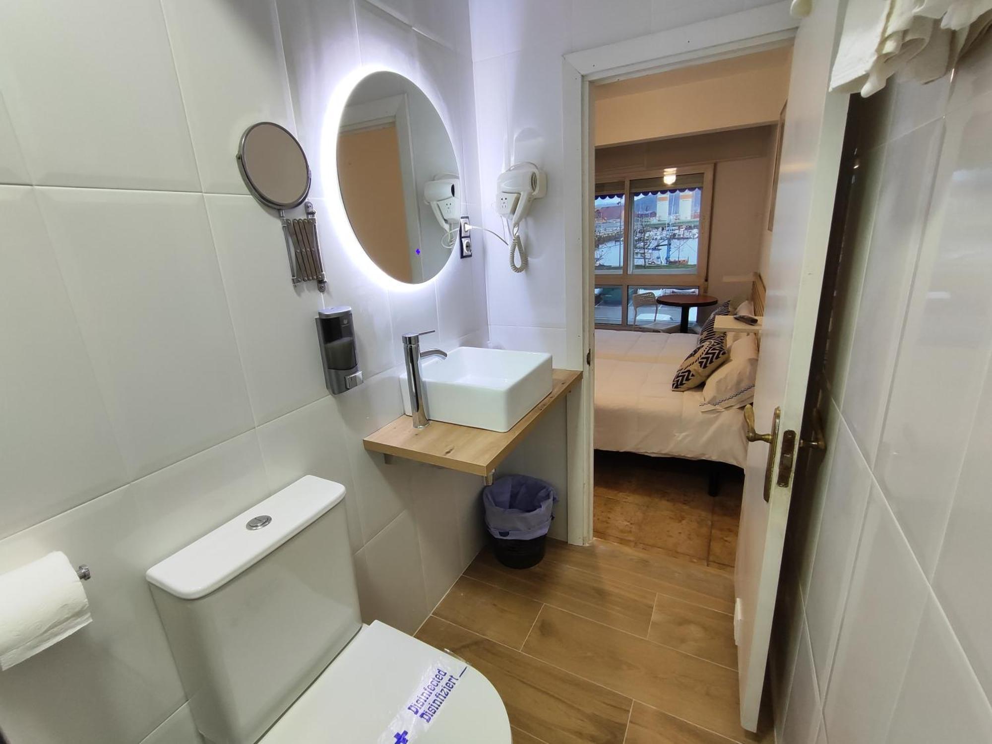 Hostal Lucy Santander Ngoại thất bức ảnh